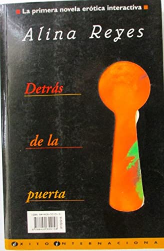 Detras de La Puerta