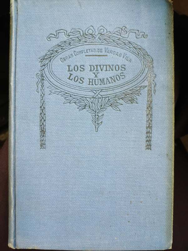 Los divinos y los humanos
