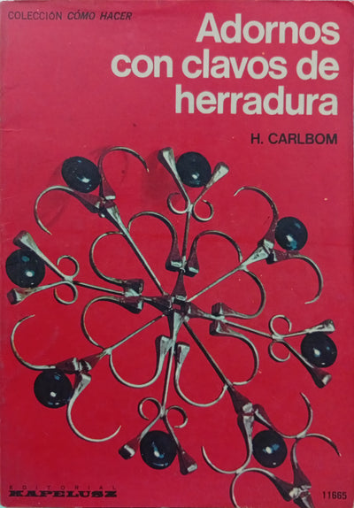 Adornos con clavos de herradura