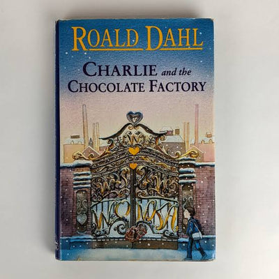 Charlie and the Chocolate Factory (Puffin Books)